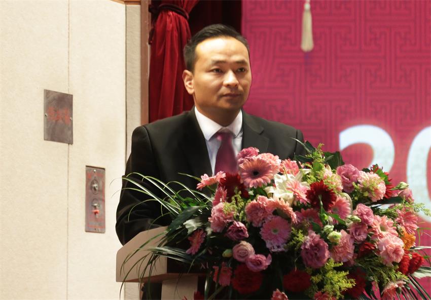 集团副总、纪委副书记张成彪同志作亚新官方网站“关于2018年违纪违规及重大事故责任单位的通报及处理决定”